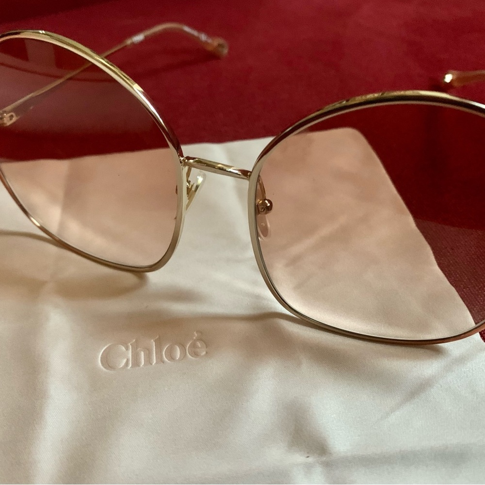 NEW Chloé pink blush oversized sunglasses.